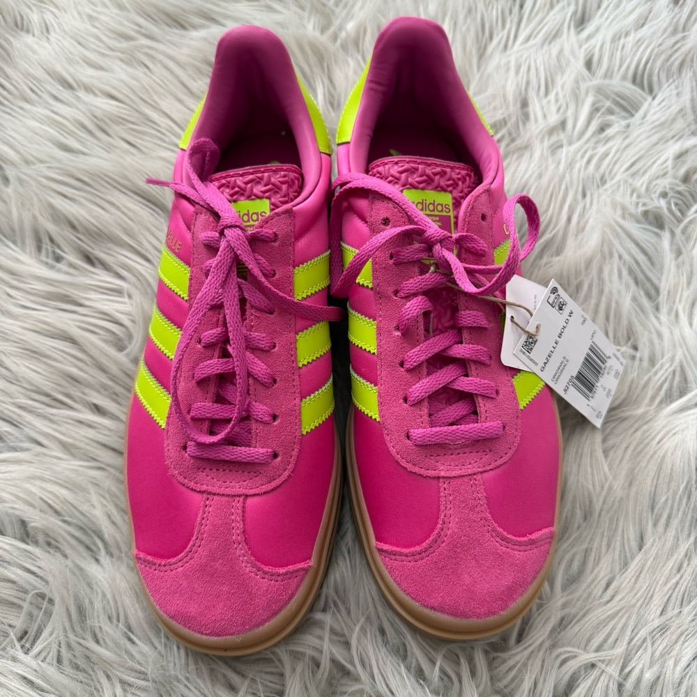 ADIDAS Gazelle Bold Shoes Semi Lucid Fuchsia Solar Slime Gold Metallic 8.5 NWT - Picture 3 of 13